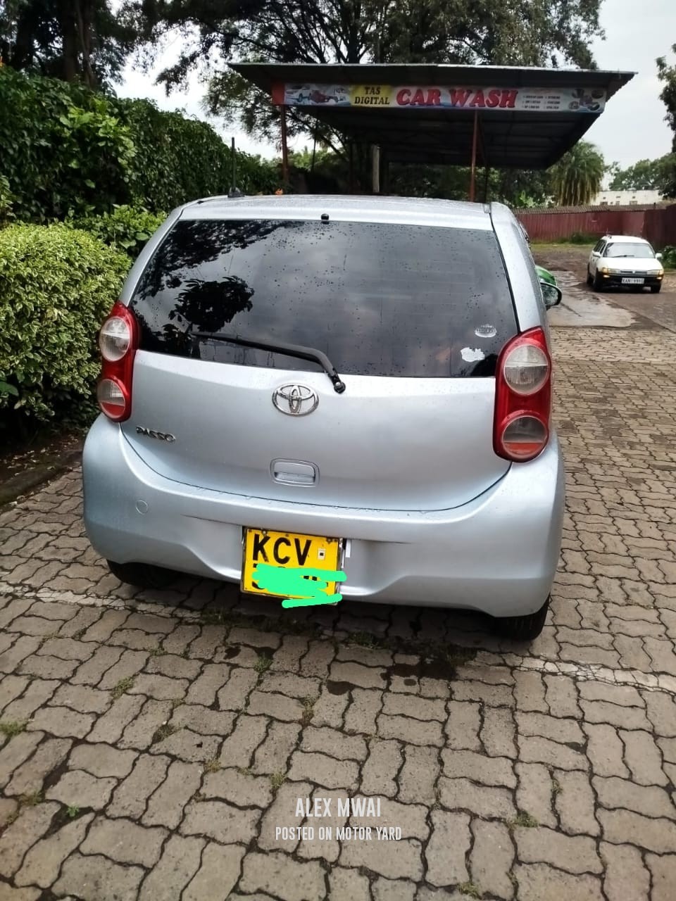 Toyota Passo 2012 Silver
