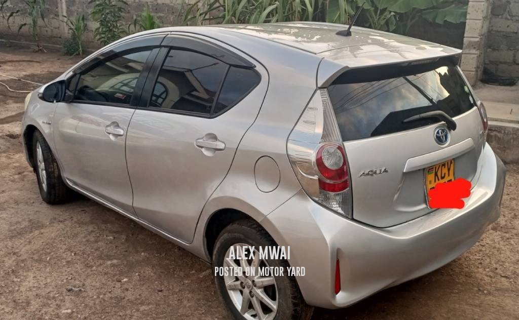 Toyota Aqua 2014 Silver