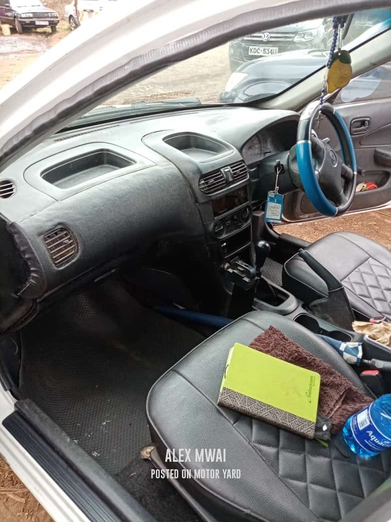 Nissan Ad 2009 White