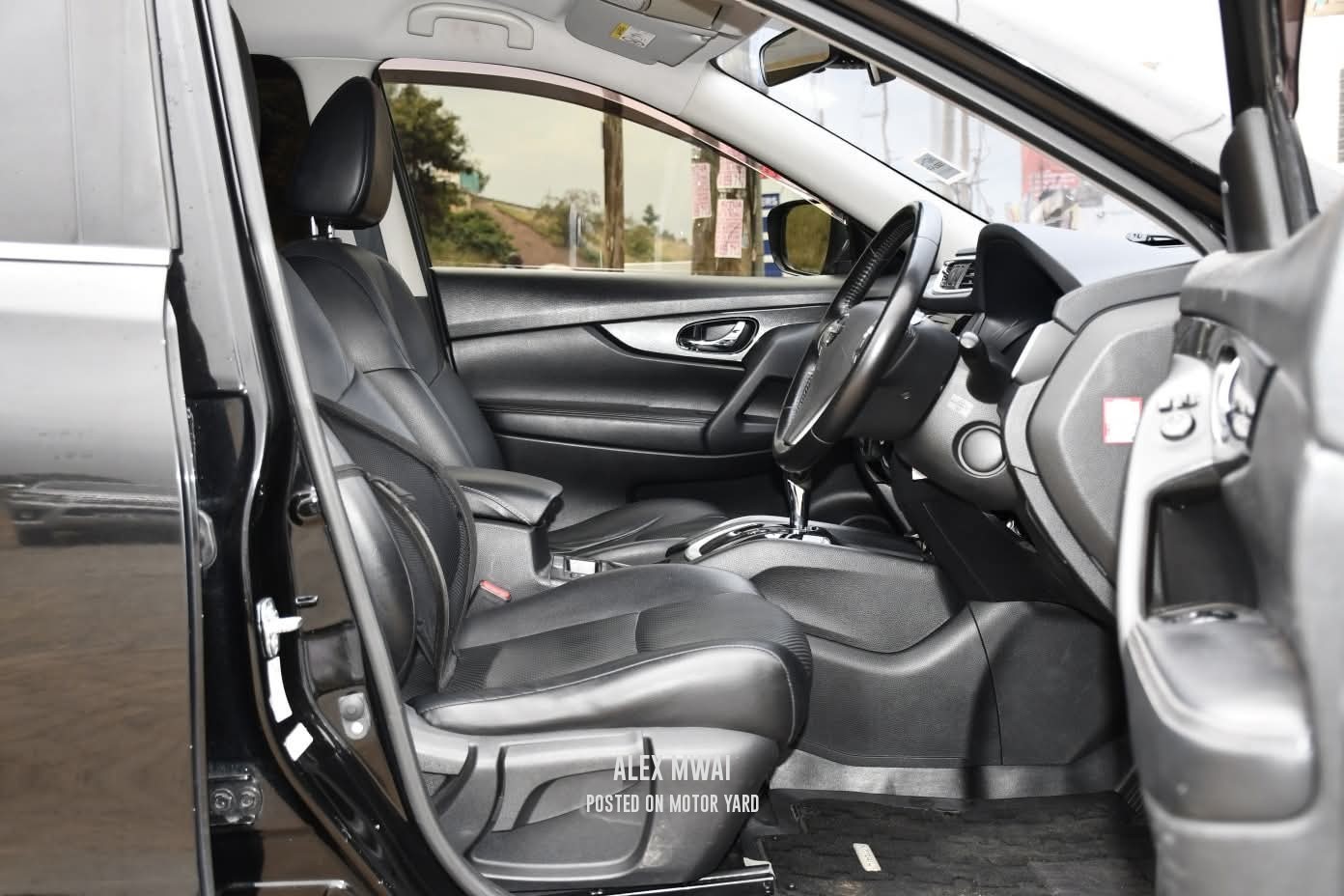 Nissan Xtrail 2016 Black