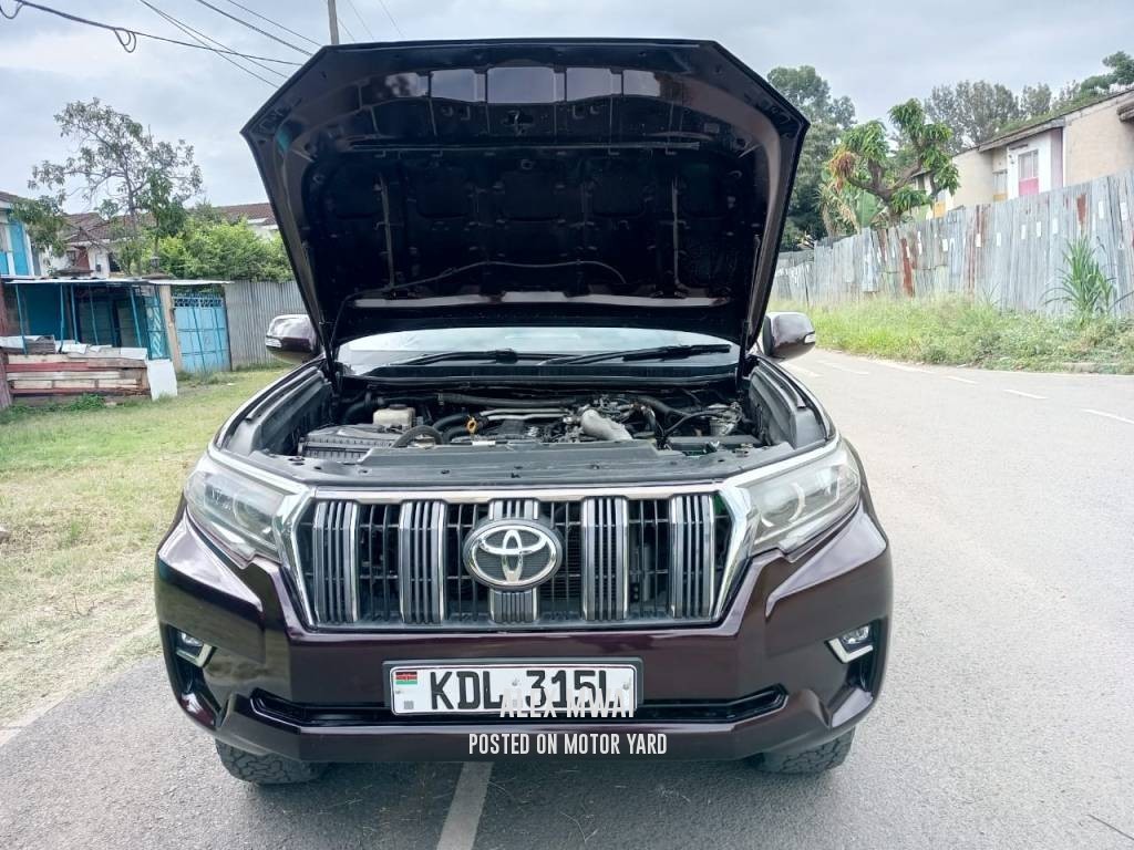 Toyota Land Cruiser Prado 2013 Maroon