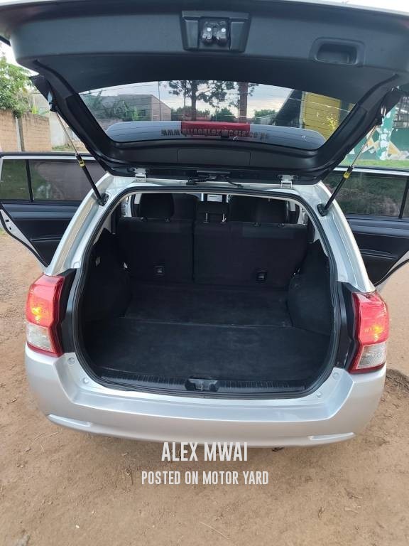 Toyota Fielder 2014 Silver