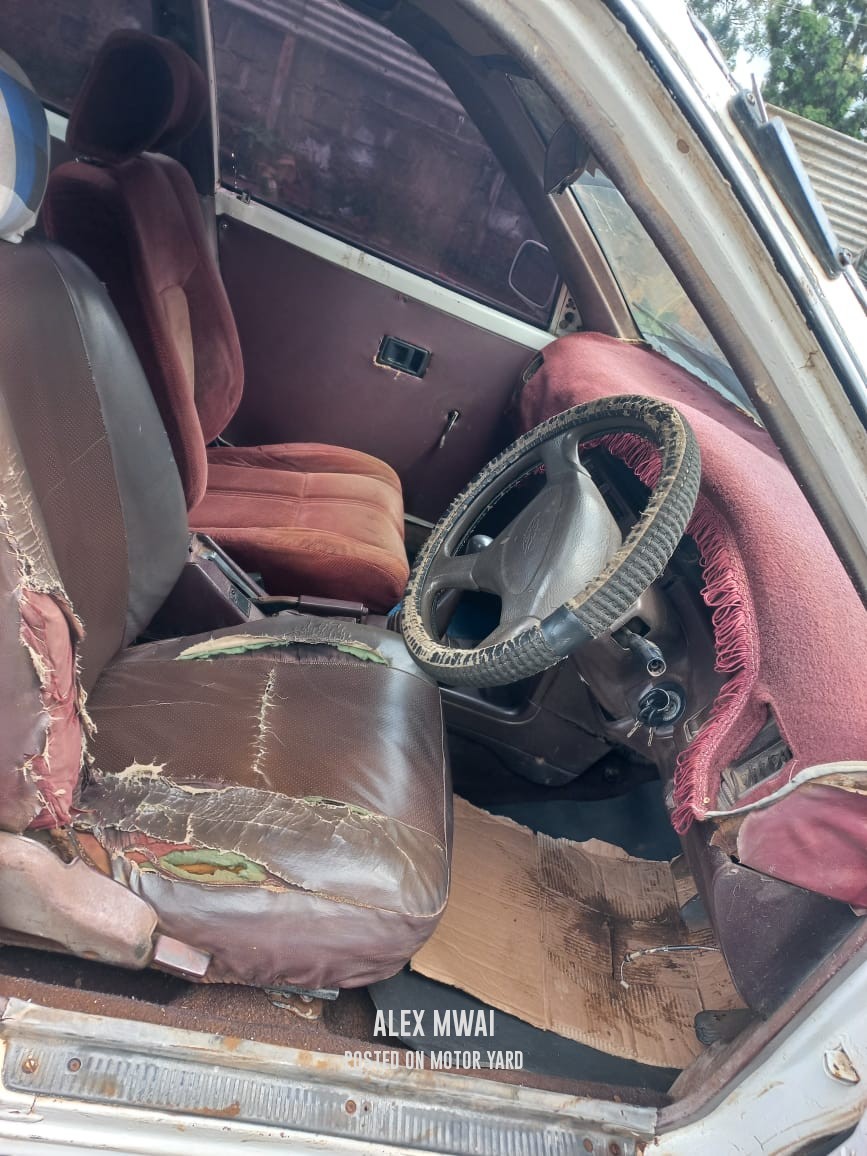 Toyota Corolla 2002 White