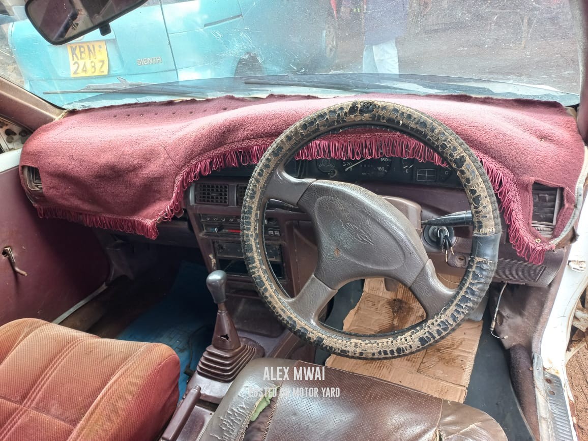 Toyota Corolla 2002 White