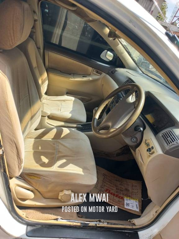 Toyota Corolla 2011 White