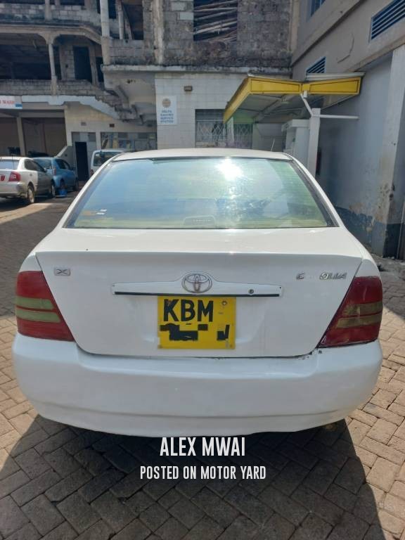 Toyota Corolla 2011 White