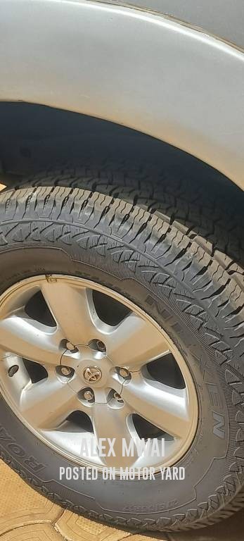 Toyota Hilux Vigo D/Cab 2016 Grey