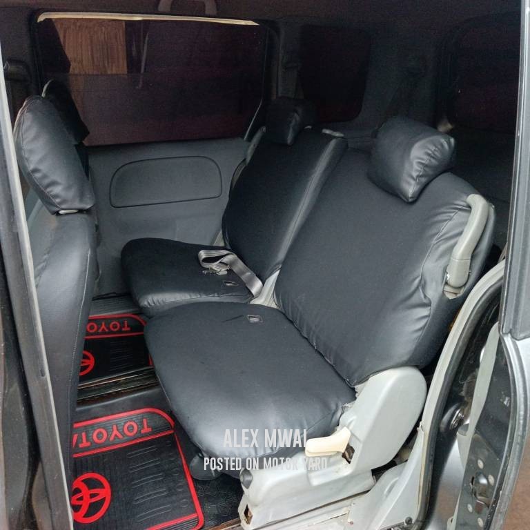 Toyota Sienta 2012 White