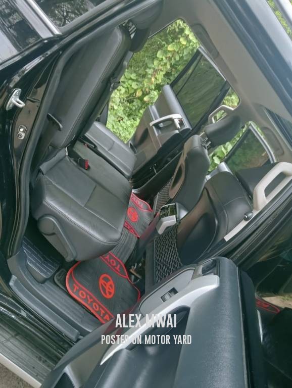 Toyota Land Cruiser Prado VXL 2018 Black