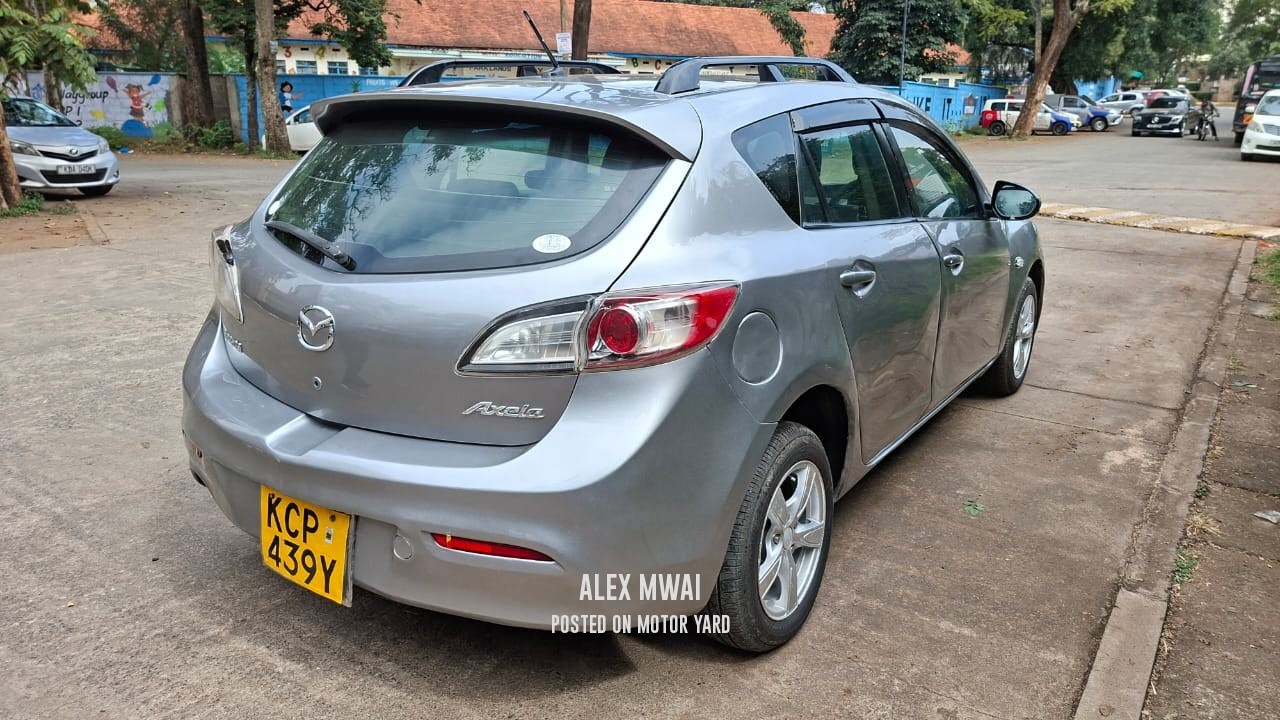 Mazda Axela 2010 Blue