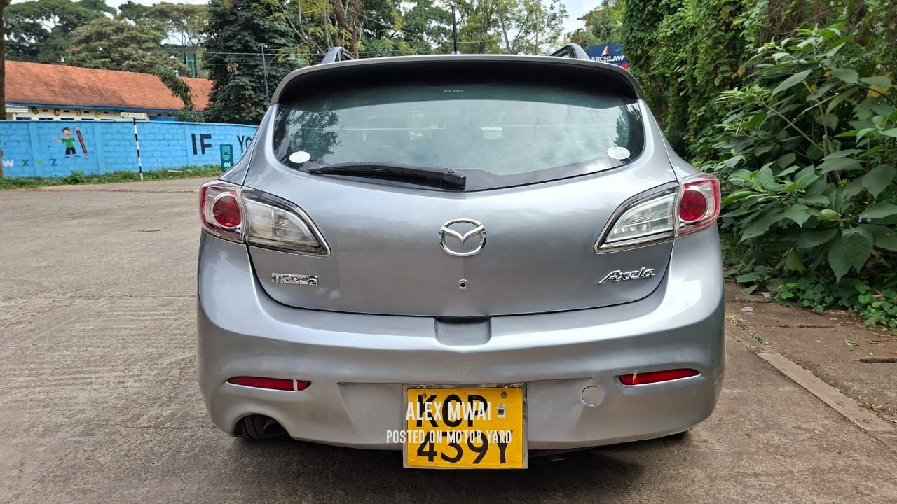 Mazda Axela 2010 Blue