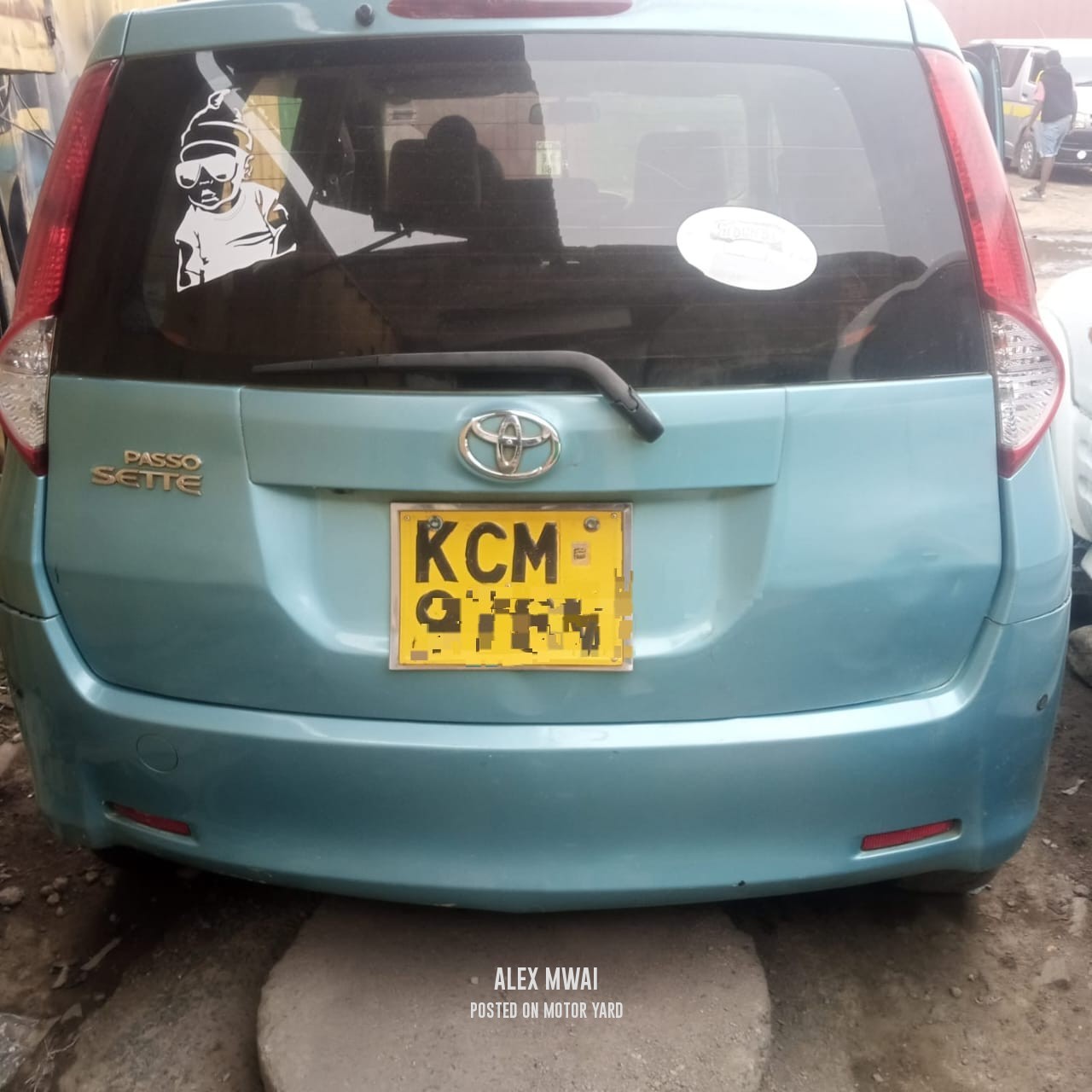 Toyota Passo Sette 2012 Blue