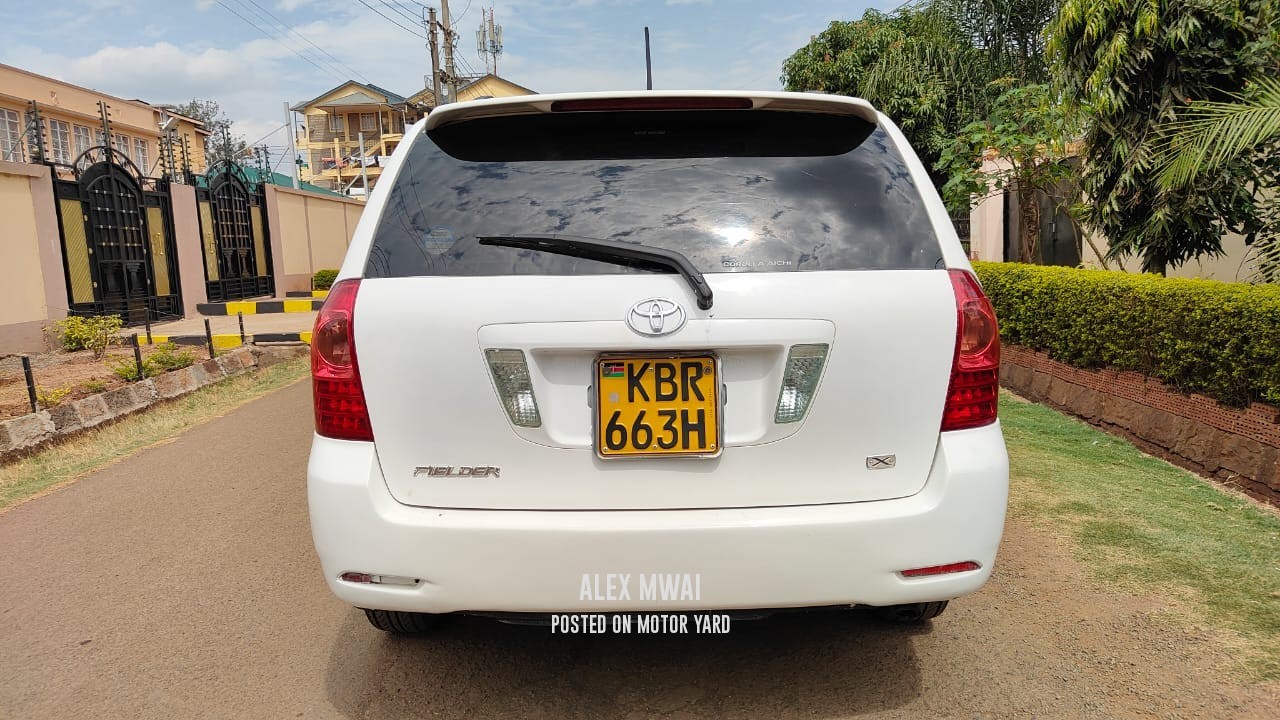 Toyota Fielder 2005 White