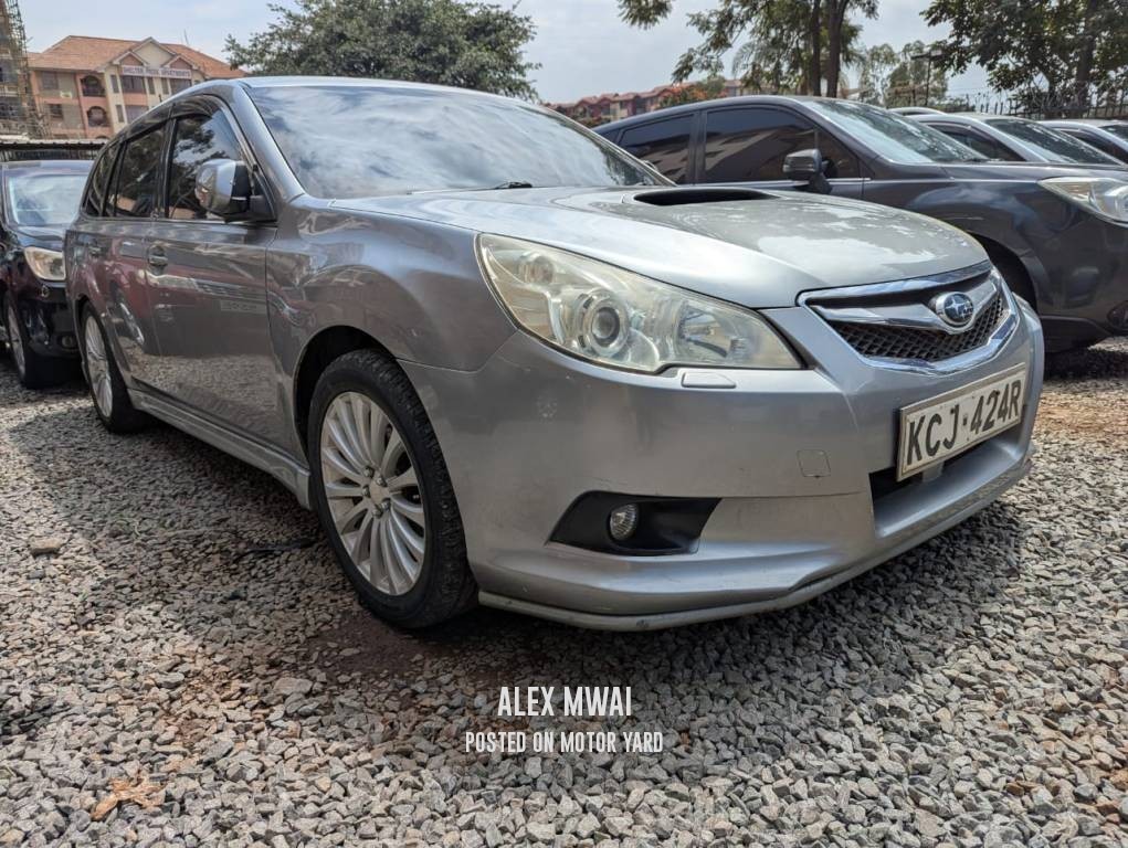 Subaru Legacy 2010 Grey