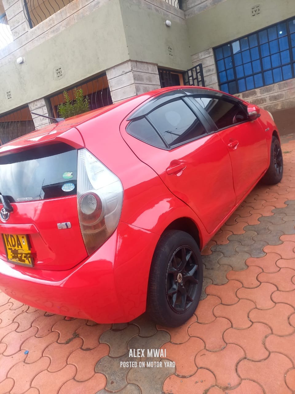 Toyota Aqua 2013 Red