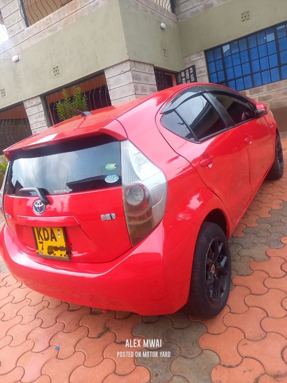 Toyota Aqua 2013 Red