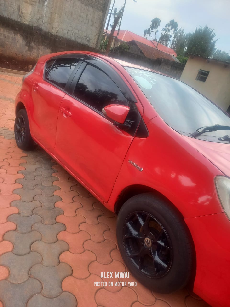 Toyota Aqua 2013 Red