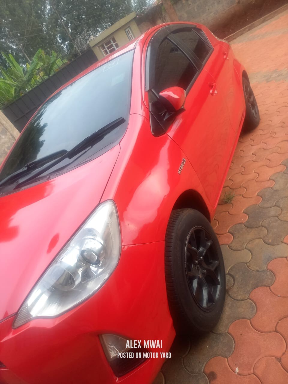Toyota Aqua 2013 Red
