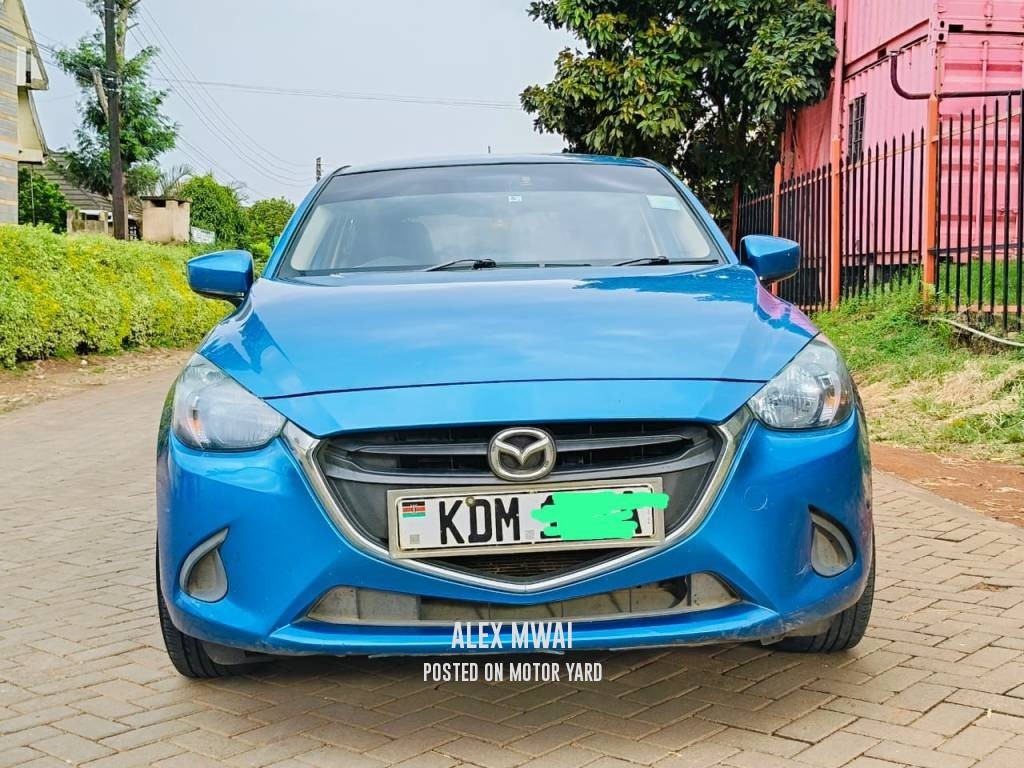 Mazda Demio 2016 Blue