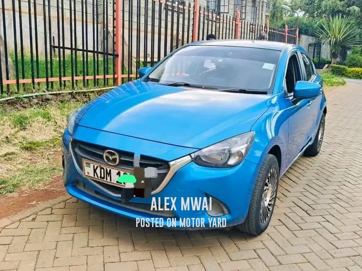 Mazda Demio 2016 Blue