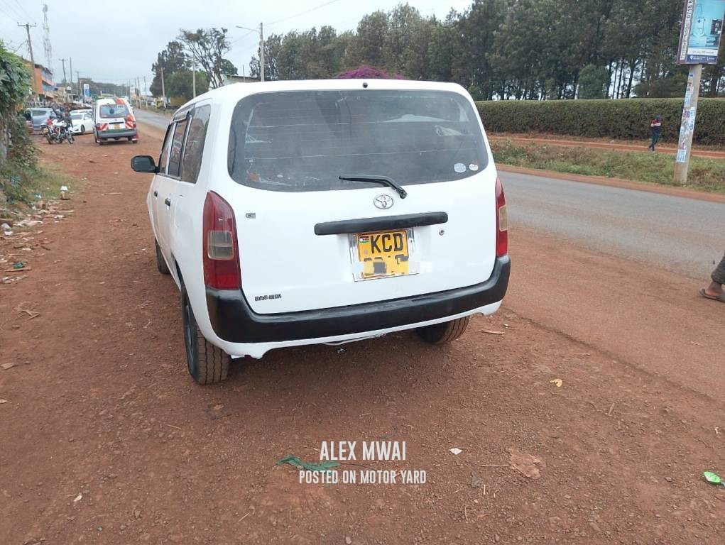 Toyota Probox 2011 White