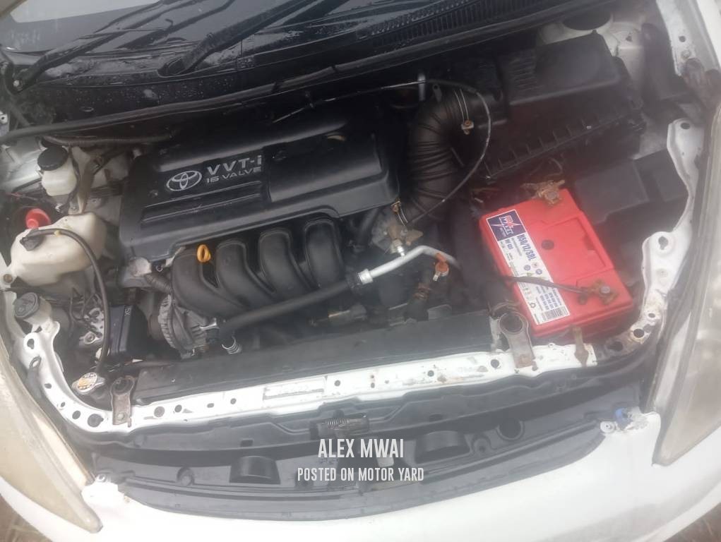 Toyota Wish 2012 White