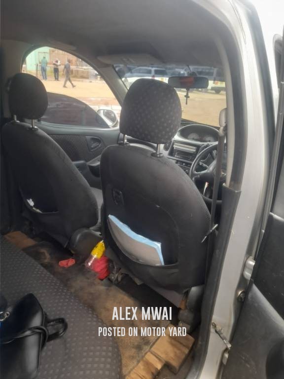 Toyota FunCargo 2008 Silver