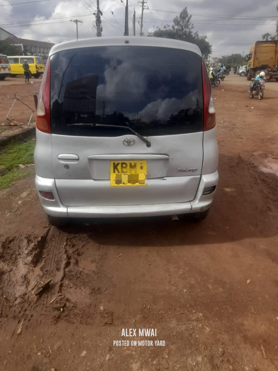 Toyota FunCargo 2008 Silver