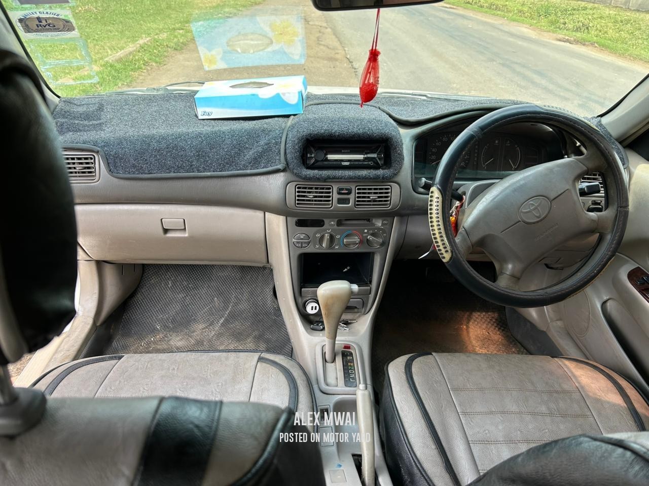 Toyota Corolla 2005 White