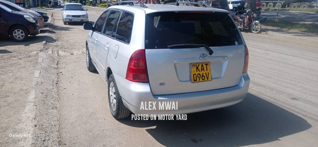 Toyota Fielder 2005 Silver