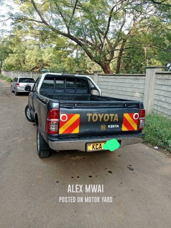 Toyota Hilux Vigo D/Cab 2014 Black