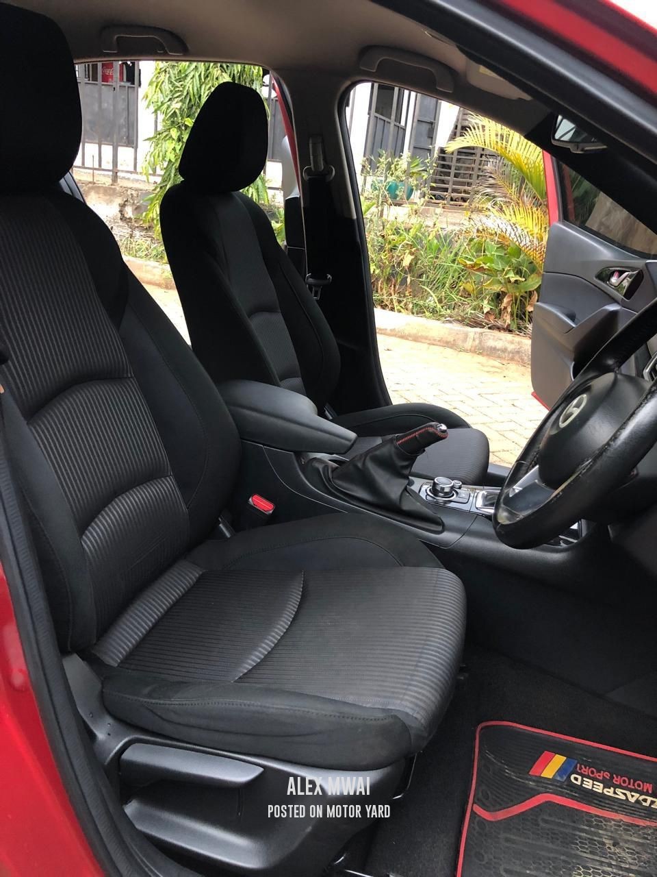 Mazda Axela 2014 Red