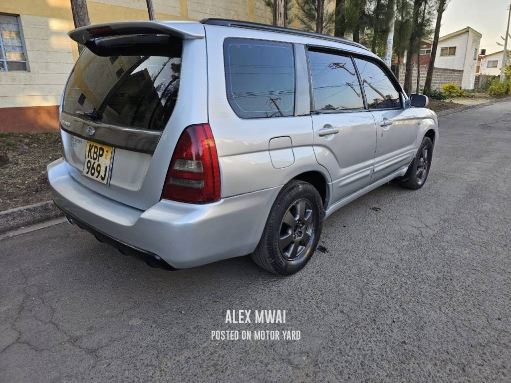 Subaru Forester 2006 Silver