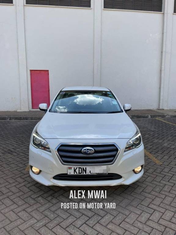 Subaru Legacy 2017 White