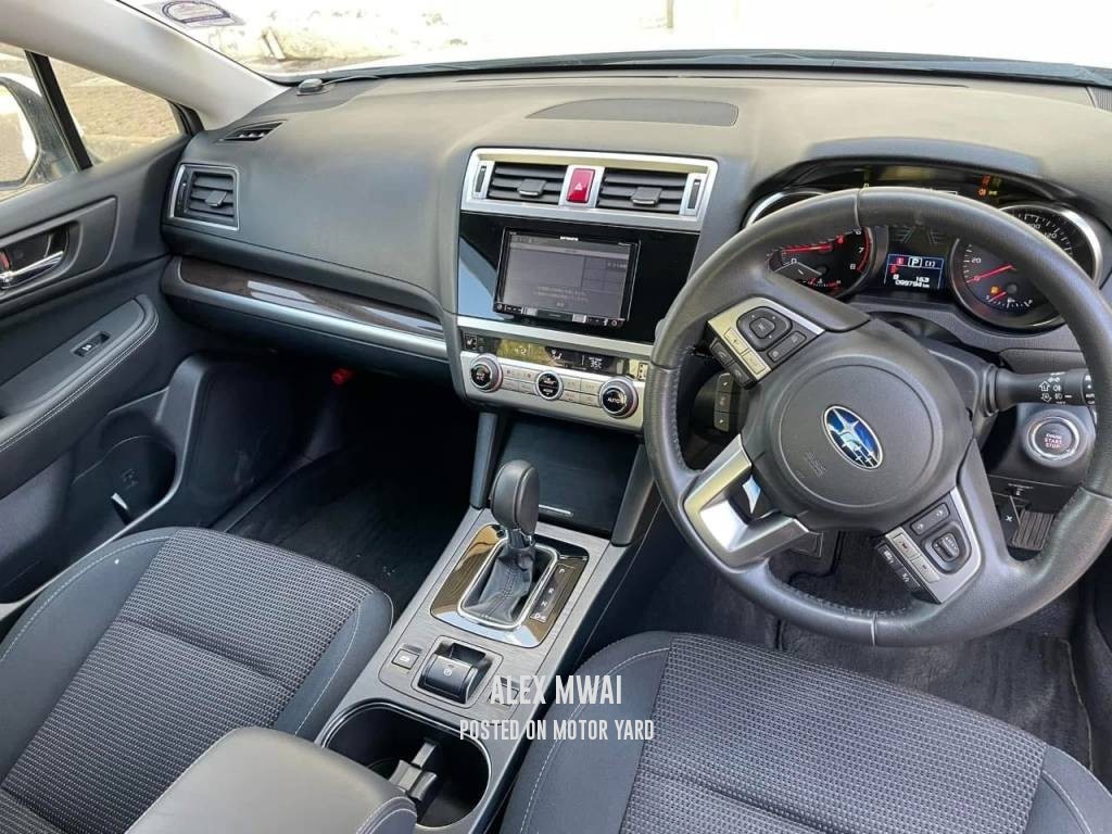 Subaru Legacy 2017 White