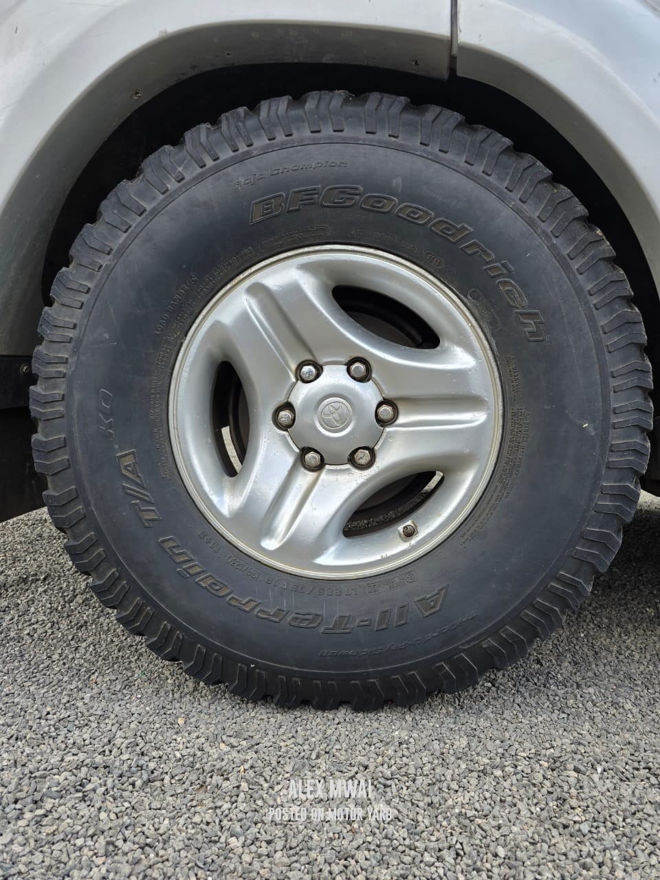 Toyota Land Cruiser Prado 2000 Silver