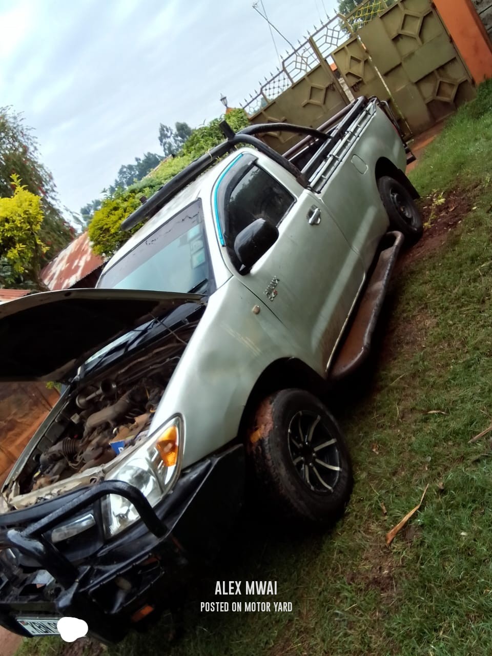 Toyota Hilux 2014 Silver