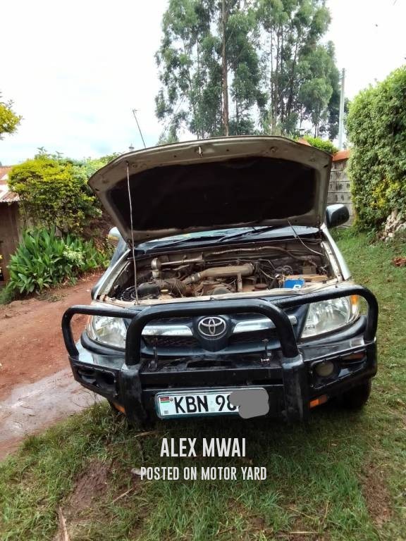 Toyota Hilux 2014 Silver