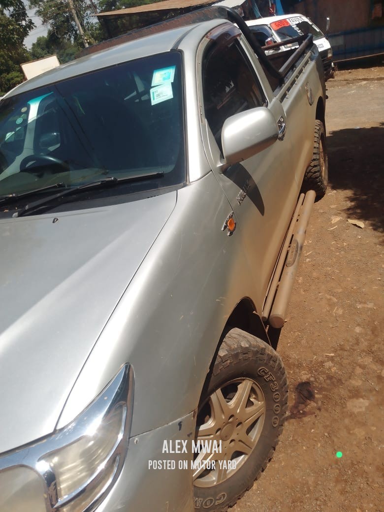 Toyota Hilux 2016 Silver