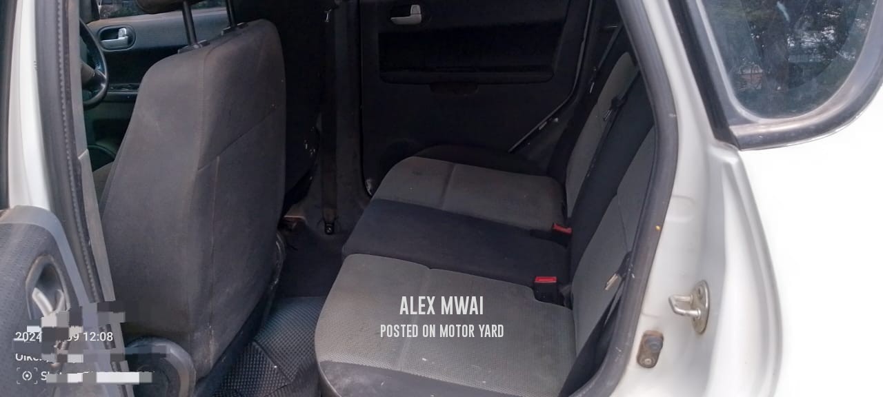 Mitsubishi Colt 2010 White