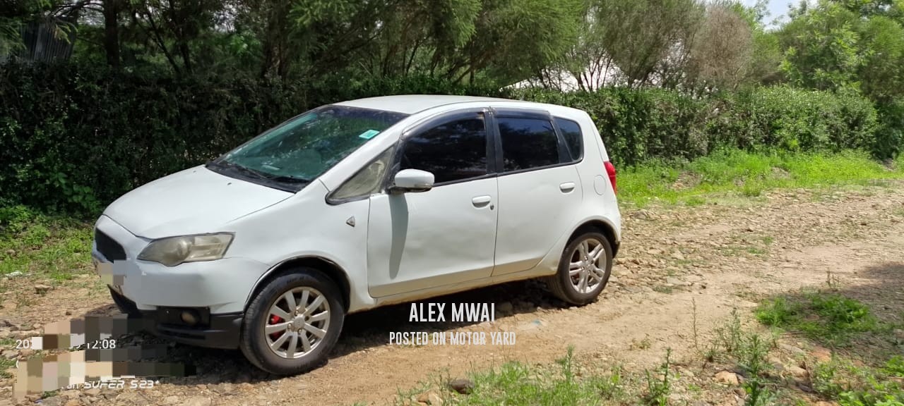Mitsubishi Colt 2010 White