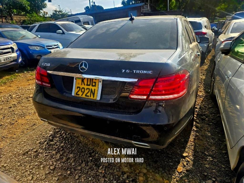 Mercedes-Benz E250 2014 Black