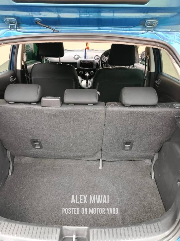 Mazda Demio 2011 Blue