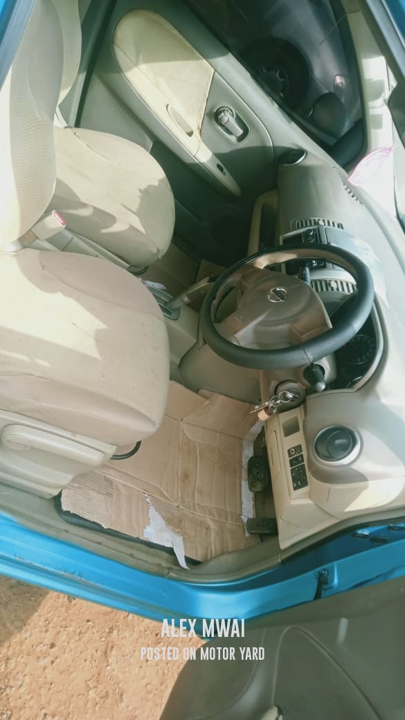 Nissan Note 2011 Blue