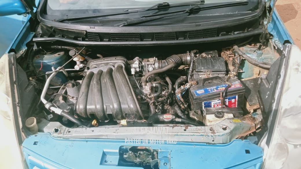 Nissan Note 2011 Blue