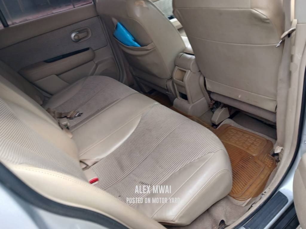 Nissan Tiida 2011 Grey