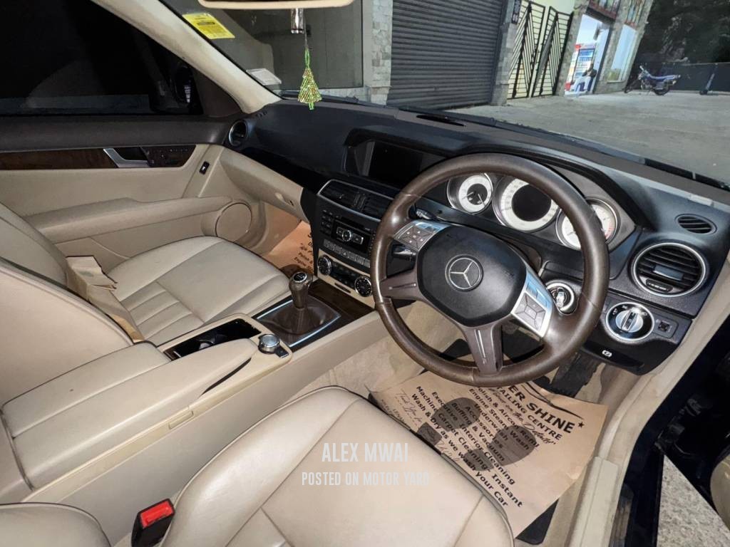 Mercedes-Benz CLS-Class (W218) 2012 Black