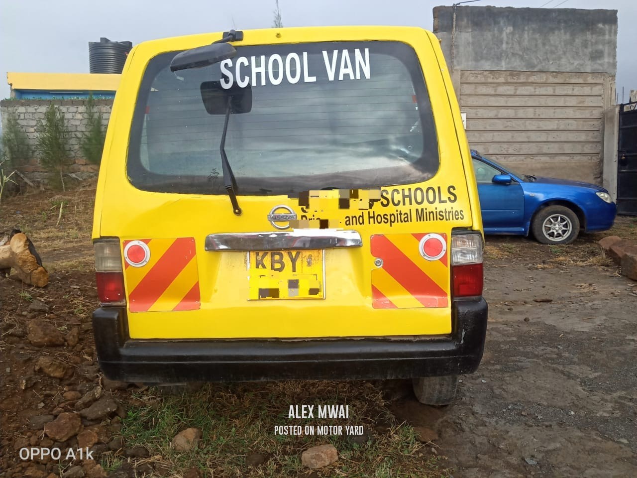 Nissan Caravan NV350 2012 Yellow