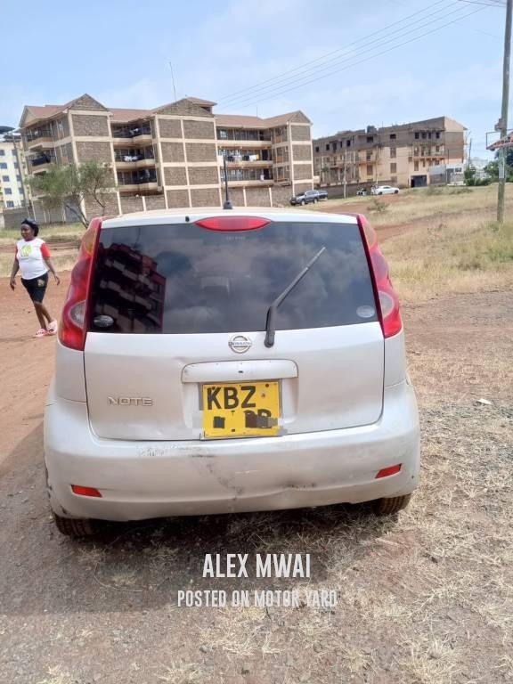 Nissan Note 2012 Silver