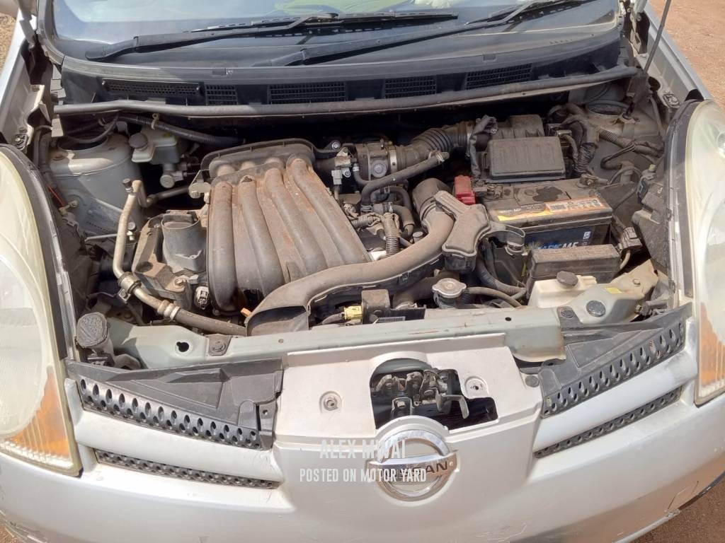 Nissan Note 2012 Silver
